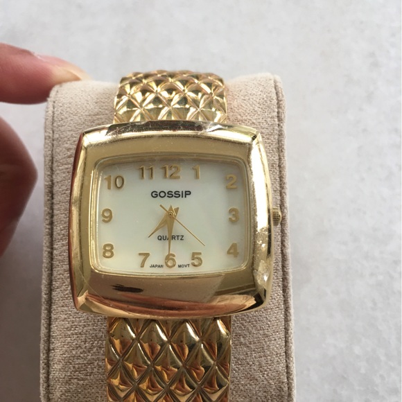 Gossip Gold Watch - Picture 2 of 4